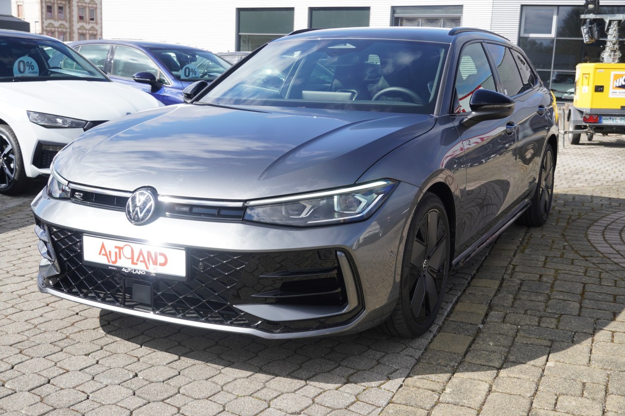 VW Passat Variant R-Line BlackStyle 2.0 TSI 4M DSG