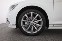 VW Passat Variant 1.5 TSI DSG R-Line