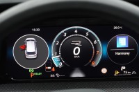 VW Golf VIII Variant 1.5 eTSI DSG R-Line