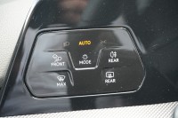 VW Golf VIII Variant 1.5 eTSI R-Line DSG