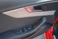 Audi A4 Quattro Avant 40 2.0 quattro S-Line
