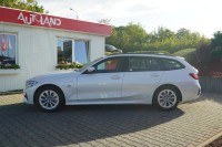 BMW 330 e Advantage