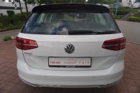 VW Passat Variant 1.5 TSI Highline R-Line