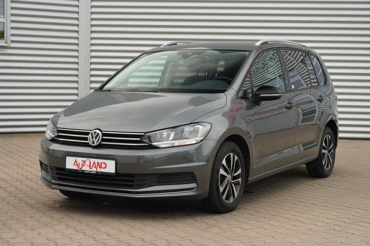 VW Touran 1.5 TSI DSG IQ.DRIVE