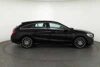 Mercedes-Benz CLA 180 Shooting Brake AMG Line