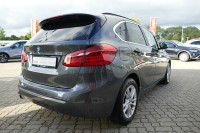 BMW 218 i Luxury Line Aut.