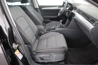 VW Passat Variant 1.5 TSI R-Line
