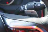 Jaguar XE 2.0 R-Dynamic Black