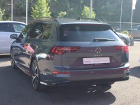 VW Golf VIII Variant 2.0 TSI DSG R-Line