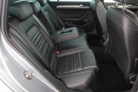 VW Passat Variant 2.0 TSI DSG R-Line