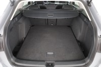VW Golf VIII Variant 1.5 eTSI DSG Life