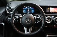 Mercedes-Benz A 200 A200 AMG Line
