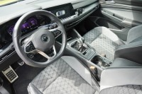 VW Golf VIII 1.5 TSI R-Line