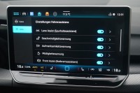 VW Golf VIII Variant 1.5 eTSI R-Line DSG