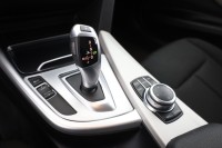 BMW 320 i Touring Advantage
