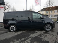 Hyundai Staria 2.2 T-GDI Signature