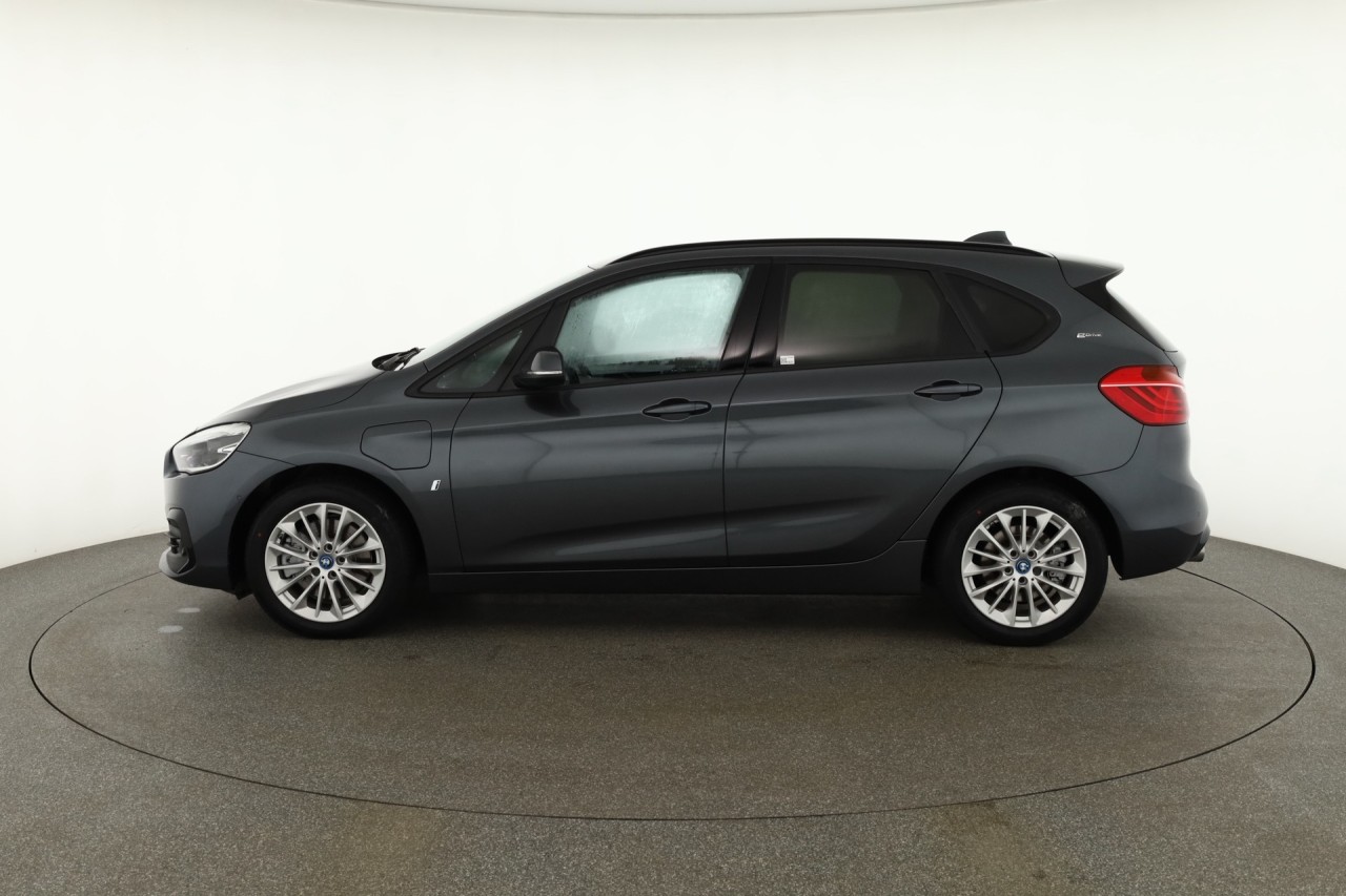 BMW 225 xe Advantage