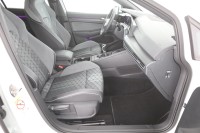 VW Golf VIII 1.5 TSI R-Line