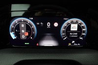 VW Golf VIII Variant 1.5 eTSI R-Line DSG