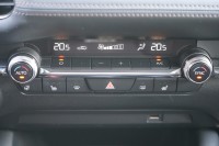 Mazda 3 Skyactive-G M-Hybrid Selection