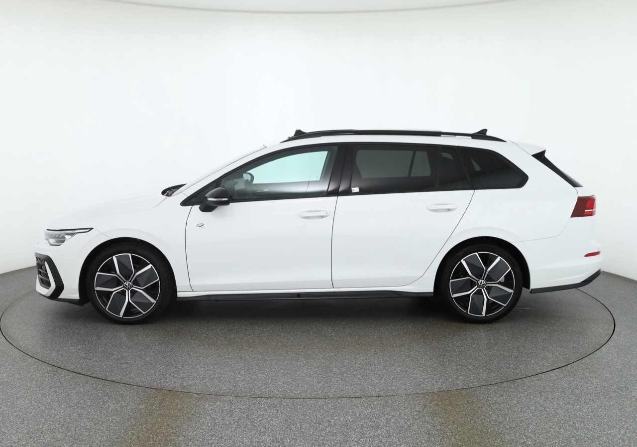 VW Golf VIII Variant 2.0 TDI R-Line DSG