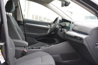 VW Golf VIII Variant Life eTSI