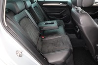 VW Passat Variant 1.8 TSI DSG R-Line