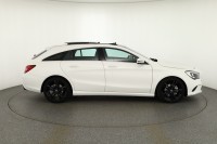 Mercedes-Benz CLA 200 Shooting Brake Urban
