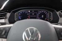 VW Passat Variant 1.5 TSI R-Line
