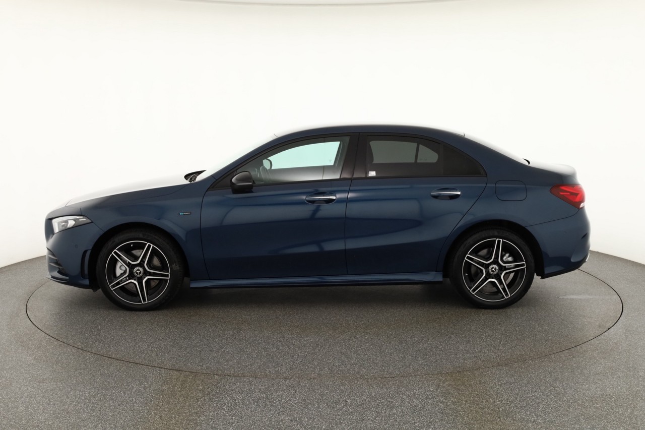 Mercedes-Benz A 250 A250 e AMG Line
