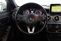 Mercedes-Benz GLA 200 7G-DCT Style
