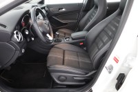 Mercedes-Benz GLA 180 Urban
