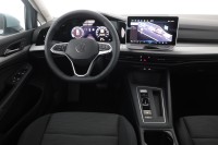 VW Golf VIII Variant 1.5eTSI DSG