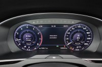 VW Passat Variant 2.0 TSI DSG R-Line