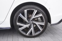 VW Golf VIII 1.5 16V TSI R-Line