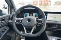 VW Golf VIII Variant R-Line eTSI