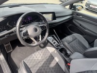 VW Golf VIII Variant 2.0 TSI R-Line