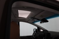 Hyundai Staria 1.6 T-GDI HEV Luxury Aut.