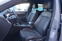 VW Passat Variant 2.0 TSI DSG R-Line