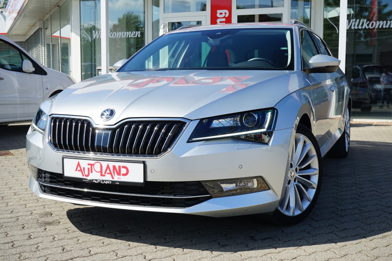 Skoda Superb Combi 2.0 TDI DSG Style