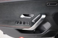 Mercedes-Benz CLA 200 Shooting Brake AMG Line