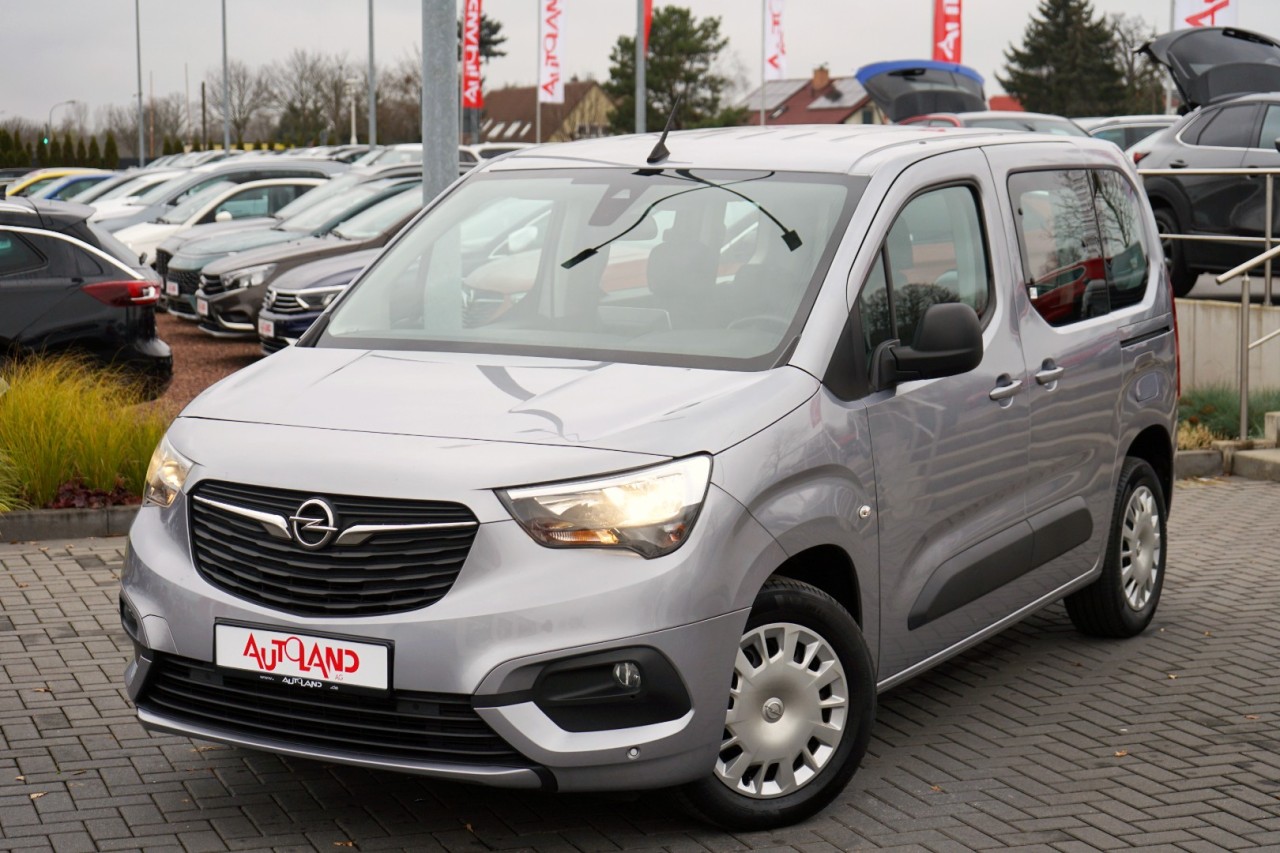 Opel Combo Life 1.2 Turbo 180°