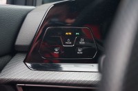 VW Golf VIII Variant 1.5 eTSI R-Line