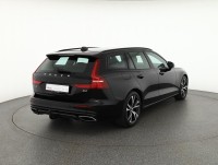 Volvo V60 B4 R-Design