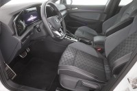 VW Golf VIII Variant 2.0 TSI DSG R-Line
