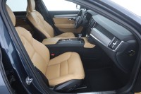 Volvo V90 D4 Momentum