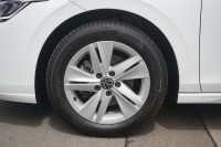 VW Golf VIII Variant 1.5 eTSI DSG Life