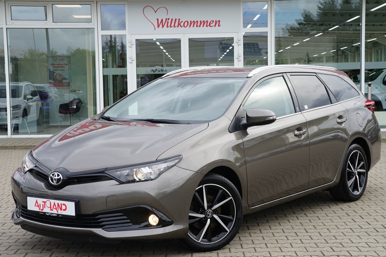 Toyota Auris Touring Sports 1.2 Turbo Team D