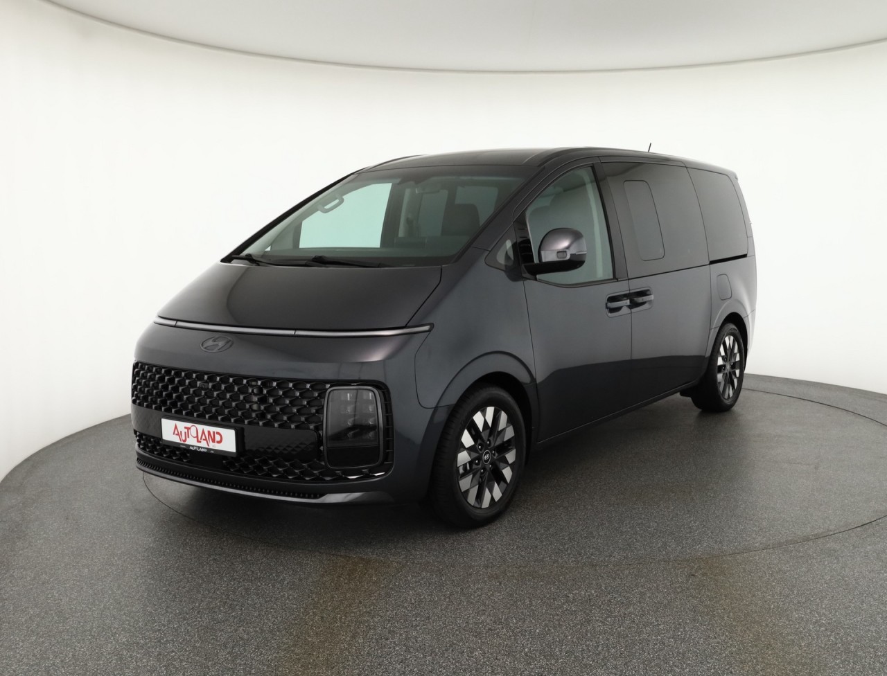 Hyundai Staria 2.2 CRDI 4WD Signature Standhzg