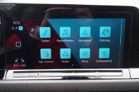 VW Golf Variant 1.5 eTSI R-Line